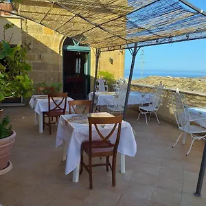 *** Bed & Breakfast Batara - 